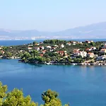 By The Sea Necujam, Solta - 2089 Apartment *