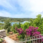 By The Sea Necujam, Solta - 2089 Stomorska