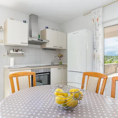 Apartment By The Sea Necujam, Solta - 2089 Stomorska